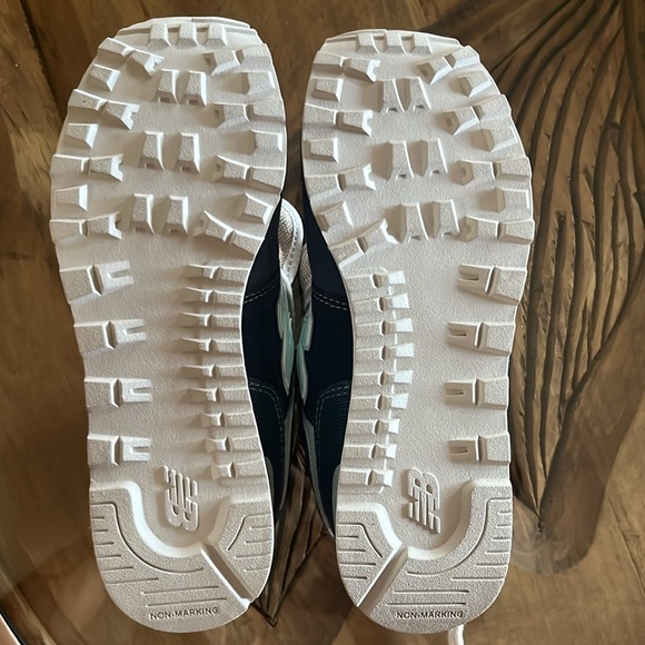 Like new - Picture 4 of 6